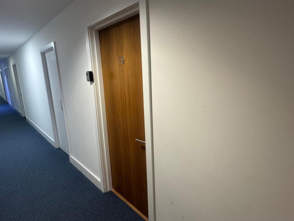 2 Bedroom - Henry St Апартаменты